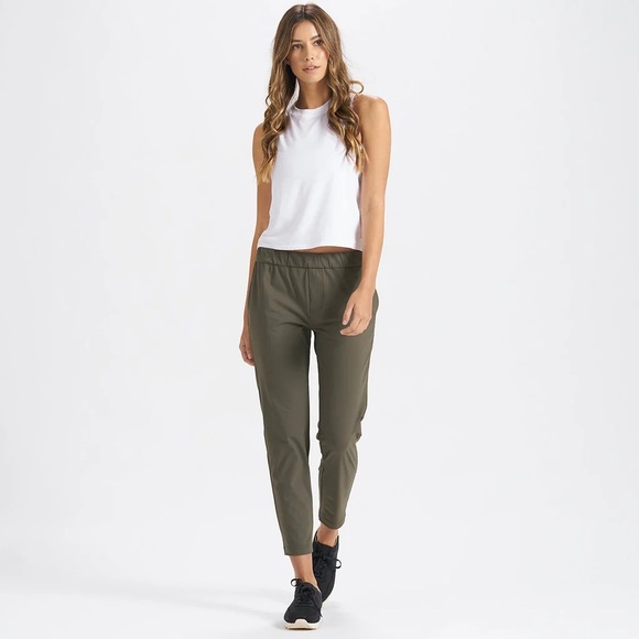 Vuori Womens Pants Wayfarer in Oregano (Olive Green) - Picture 2 of 7